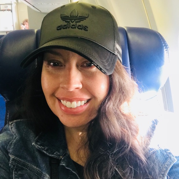 Meet your Posher, Veronica - Picture 1 of 1